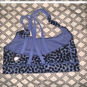 Lululemon sports bra